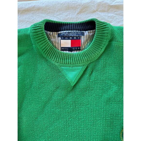 Vintage Mens Tommy Hilfiger Green Sweater Embroidered Crest Pullover M Crew Neck - Picture 5 of 11